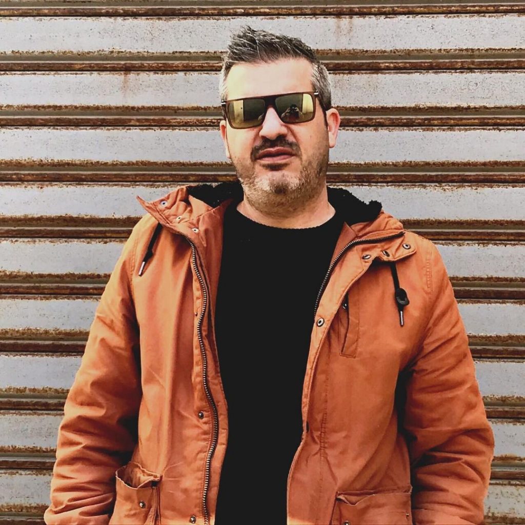 Nasty Mo EP es una selección de dos cortes de Raw Techno y Acid Chicago del productor afincado en Italia Gioele Cantoni aka ProOne79.